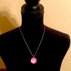 20” paw print necklace new with tags